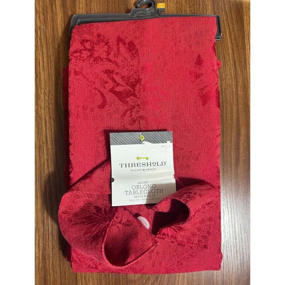 Christmas Threshold Red Seats 8 to 10  Oblong 60''x104'' Tablecloth New